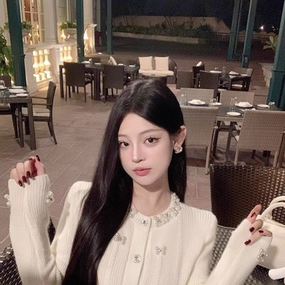 气质小香风重工钉珠毛衣开衫女秋短款修身纯欲风针织衫