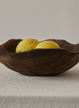 如是/侘寂风设计师款果盘碳化做旧水果盘咖色ins北欧简约餐盘摆件