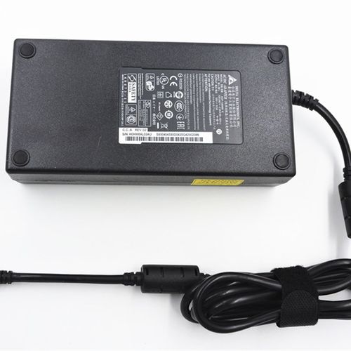 新原装神舟战神G8KP7S1 K680Si7D1笔记型电脑电源配接器19V95A充