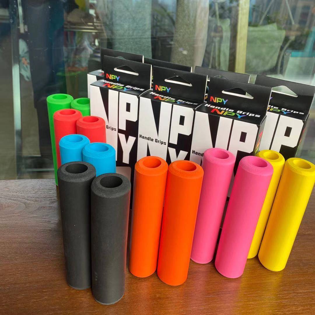 NPY超轻减震滑板平衡登山自行车海绵把套ESI红猴壁虎菊花pro