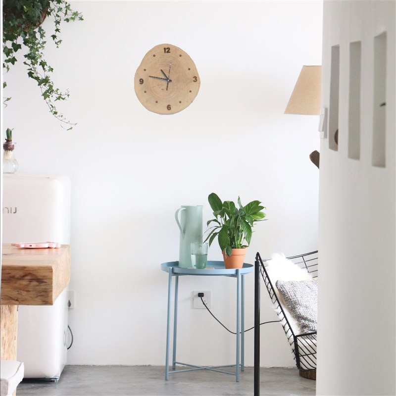 简约北欧实木年轮挂钟天然原木切割自然边创意客厅钟表圆形静音