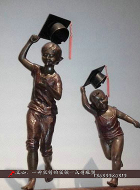 玻璃钢仿铜人物铸铜大学毕业生场景雕塑铜雕学生雕塑铸铜人像定制
