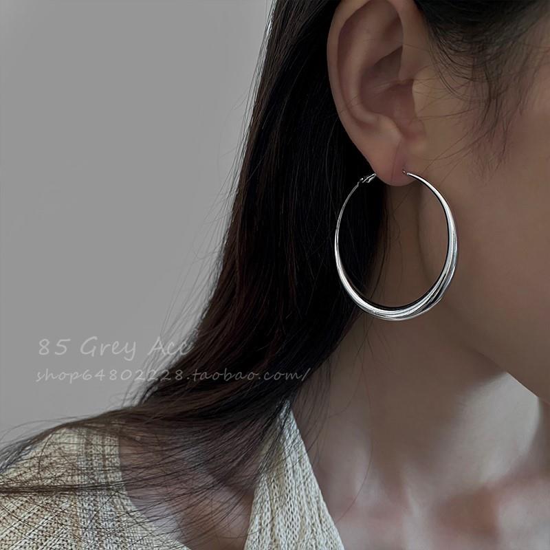 new2021New Korean MetalRound Hoo p Errings for Wome na Fashi