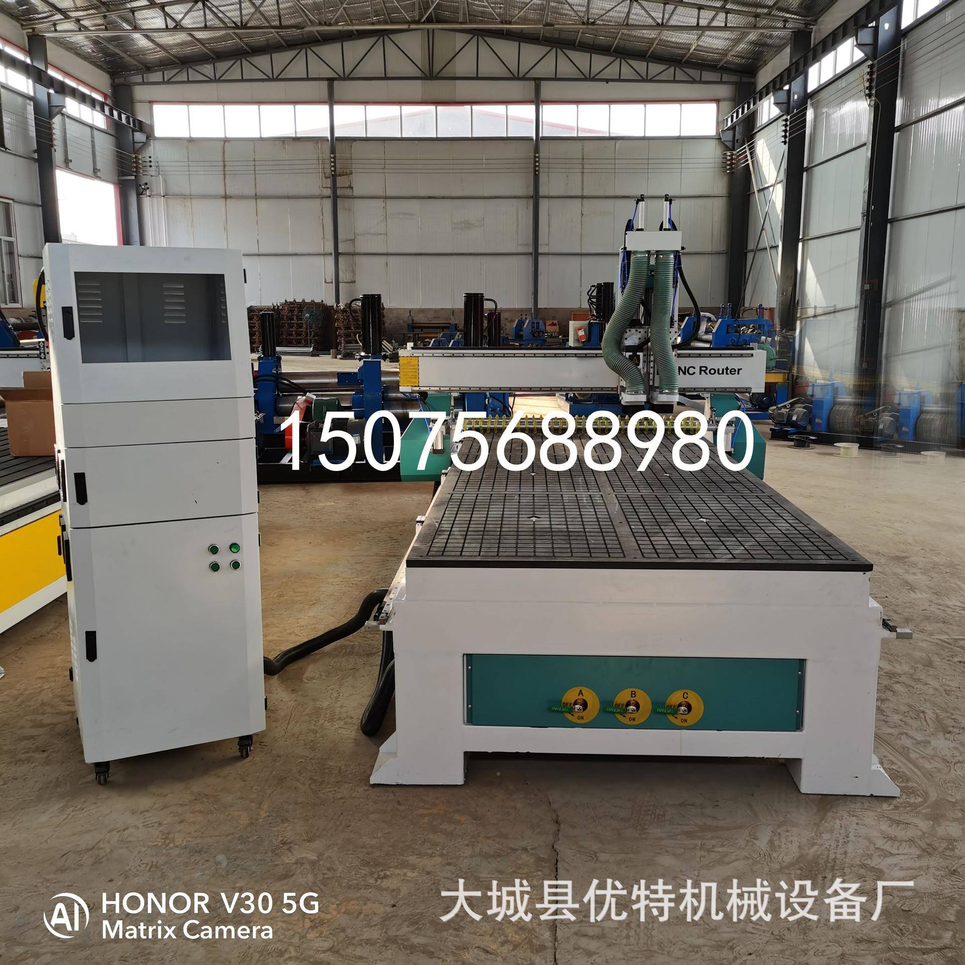 全自动电脑数控盘雕刻锯机圆盘锯数62665控切割机告木工石材雕刻