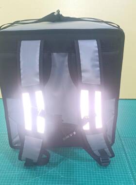 2温023新灰色68升骑外卖送手无品牌/餐箱双肩背保温包款车载反光保配送箱