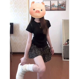 初夏季日女装2026新款超火减龄穿搭一整套独特绝美漂亮上衣两件套