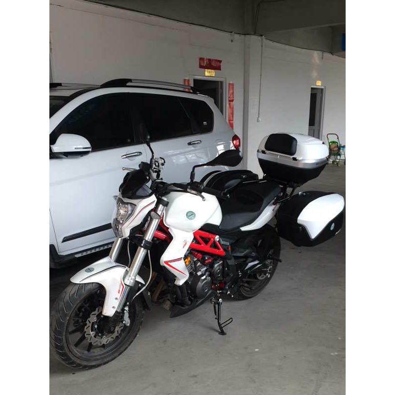 摩托车边箱适用于黄龙300两侧箱机车挂箱电动车踏板车放全盔尾箱