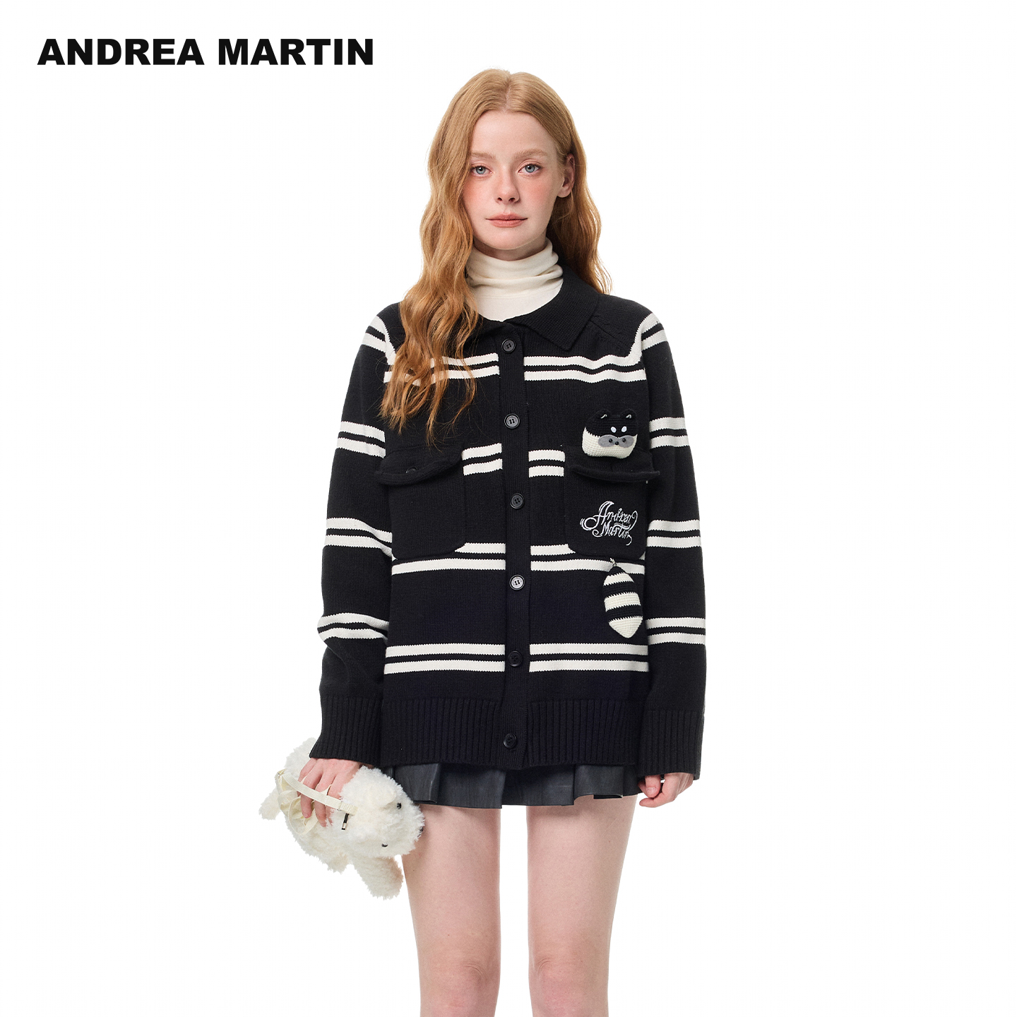 ANDREA MARTIN2025秋冬新品趣味装饰刺绣毛衣条纹翻领针织开衫