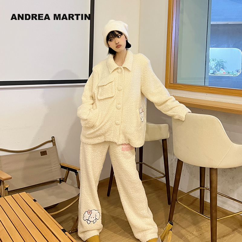 米色刺绣小狗外套