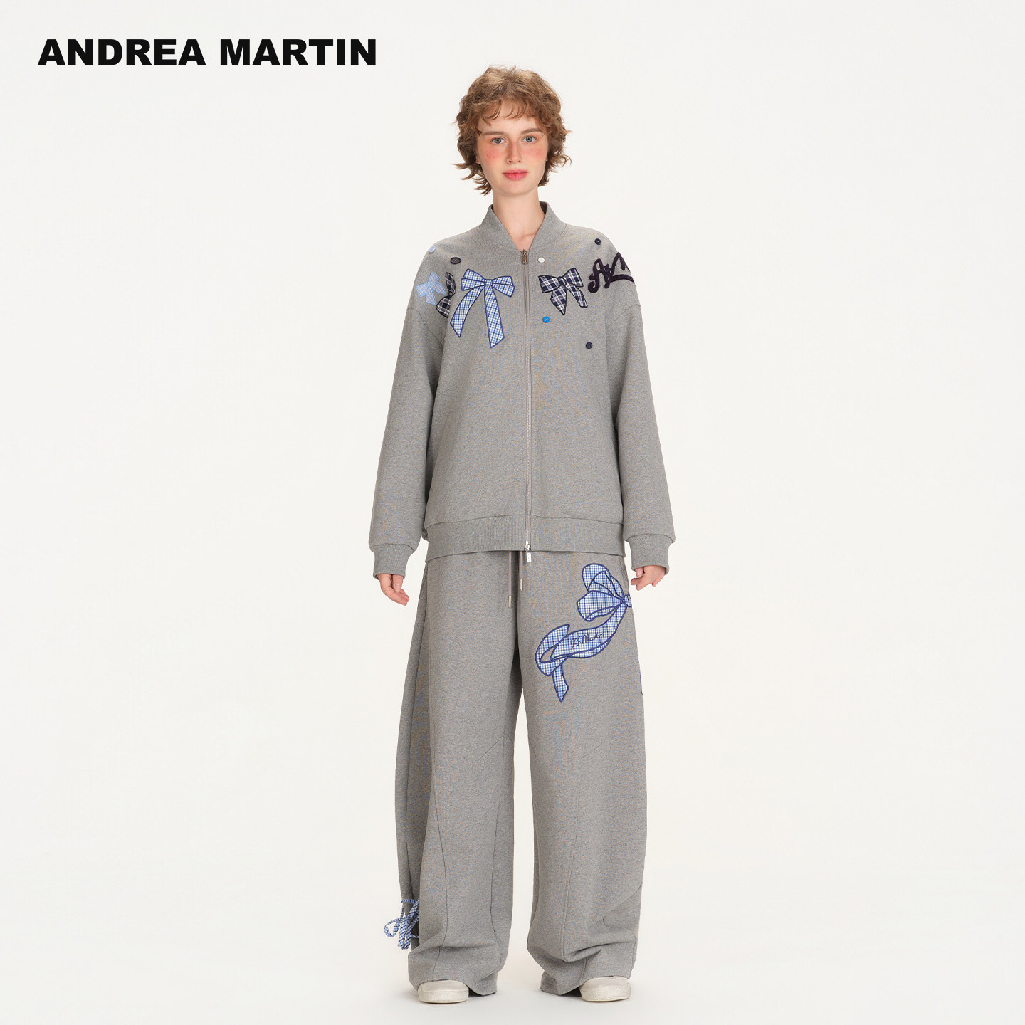 ANDREA MARTIN2026春季新款双面穿蝴蝶结贴布卫衣宽松棒球服外套