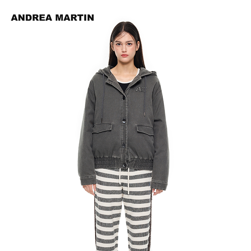 logo刺绣可拆卸羽绒服外套