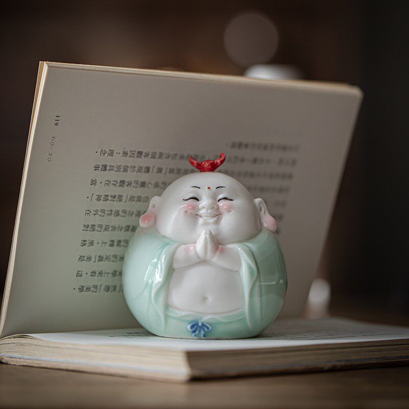 热销创意陶瓷弥勒佛m茶宠摆件招财大肚笑佛茶室茶桌装饰品禅意茶