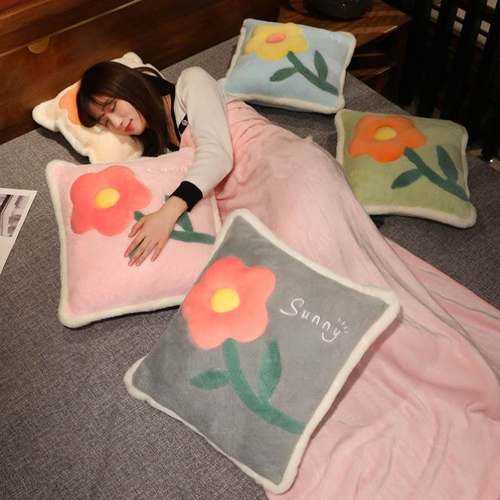 花朵抱枕被子两用二合一折叠靠枕毯子办公室午睡枕头车载汽车毛毯