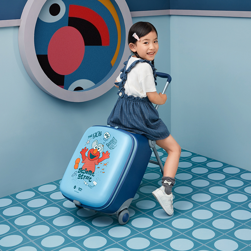 90儿童懒人拉杆箱溜娃神器出行可坐骑宝宝旅行小孩子行李箱蜘蛛侠