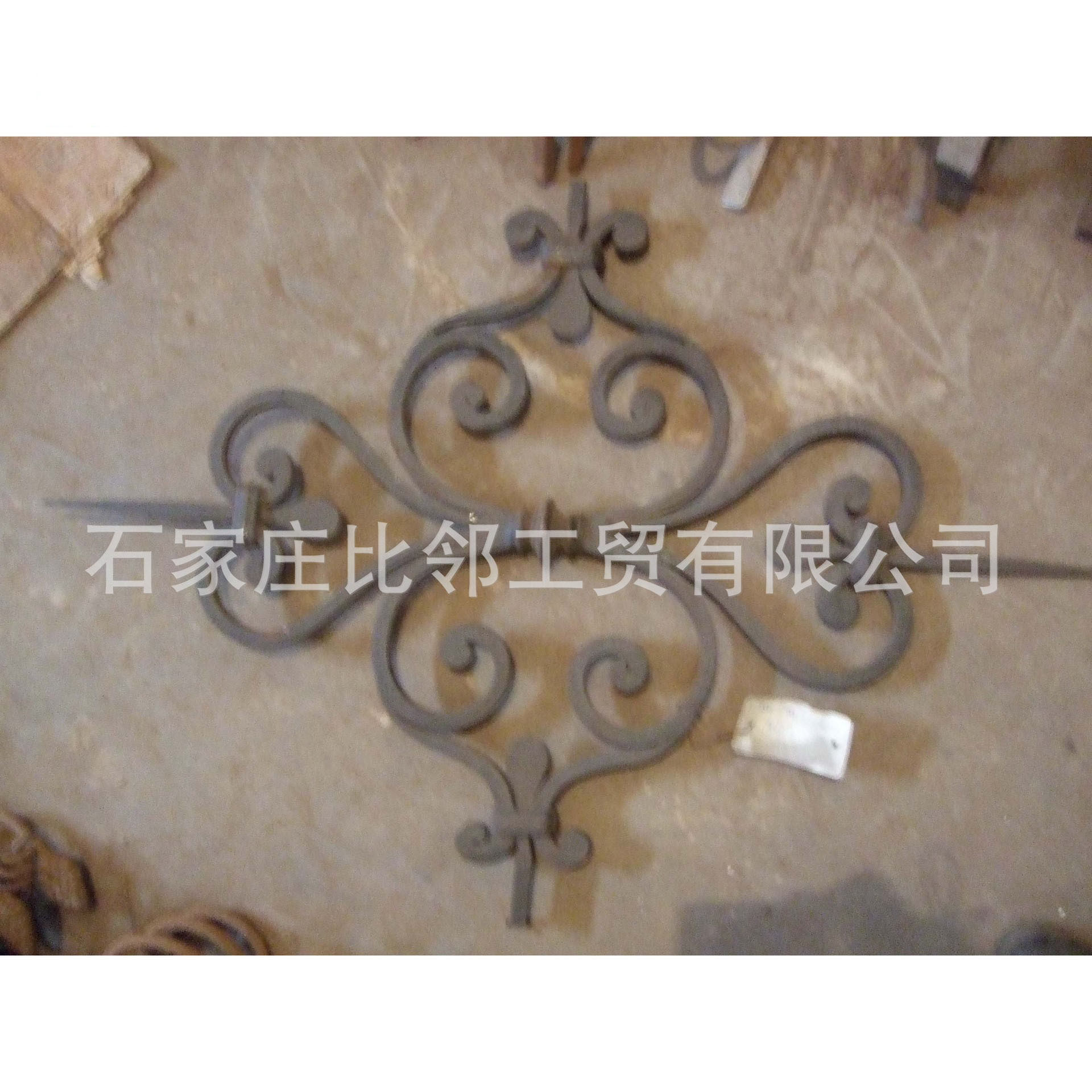 河北外贸工厂 锻打护栏围栏 锻造铁艺栏杆花盘 铁艺大门配件