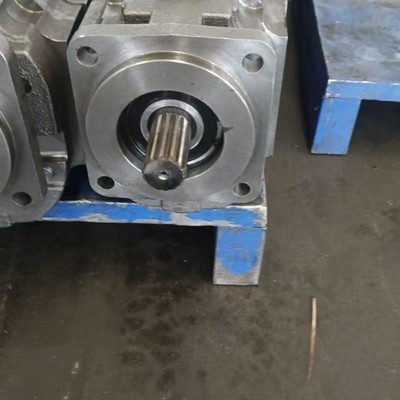 07400-404000双联泵176-61-01000 齿轮泵推土机705-95-05100