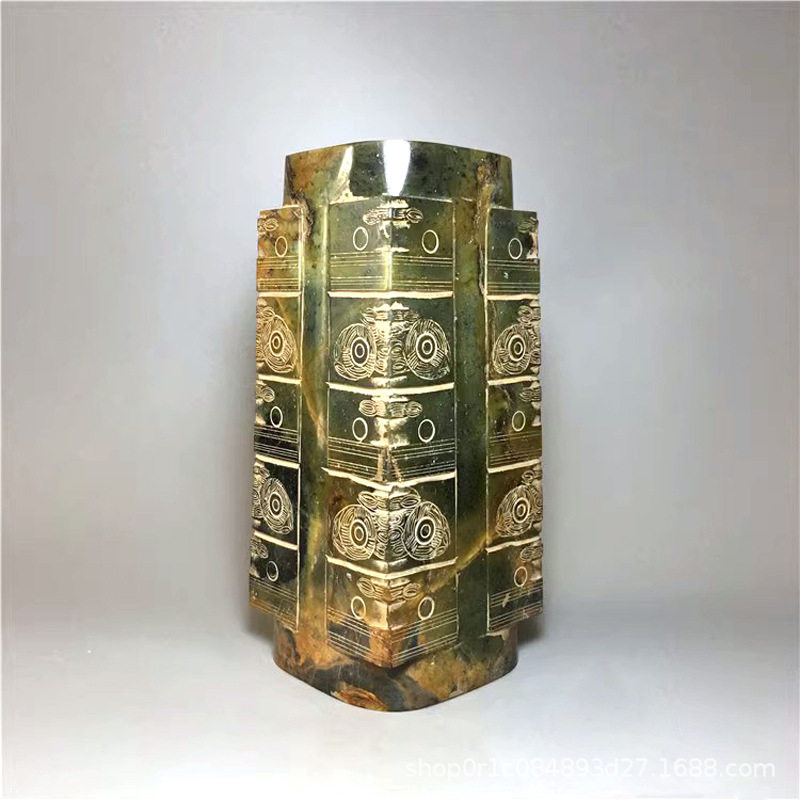 仿古岫玉良渚文化兽面纹玉琮摆件