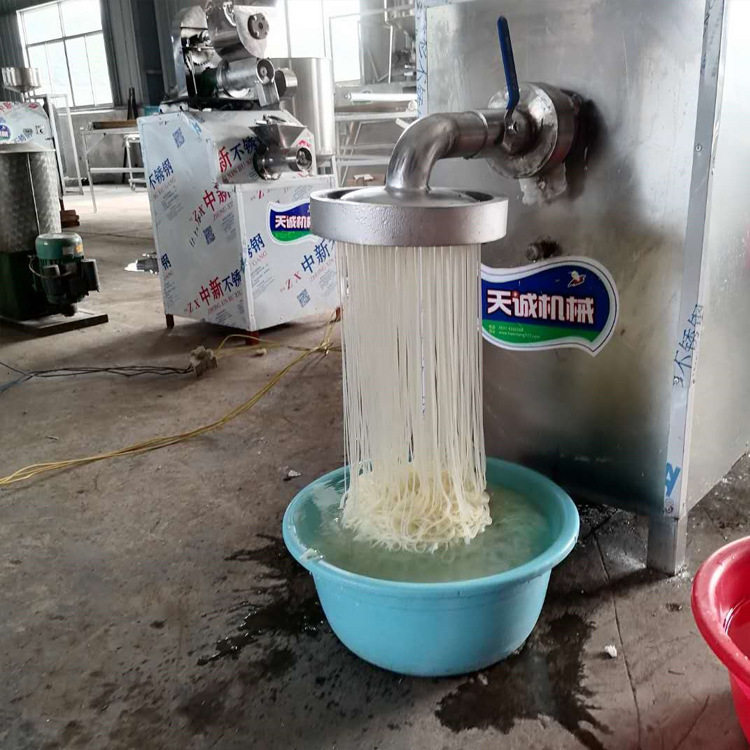 云南特色小吃酸浆米线机 多用全自动鲜榨米粉机
