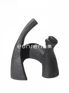 现代北欧抽象小猫摆件软装样板房间售楼部儿童房动物家具装饰品