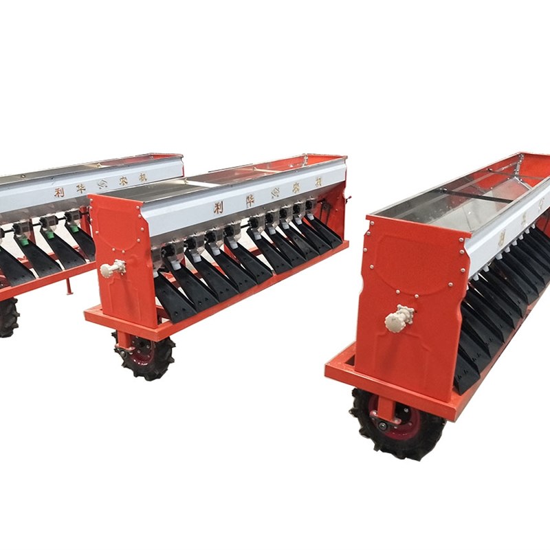 新款玉米播种机 小麦播种机配件 施肥机 撒肥机 撒W肥神器 播肥机