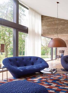 意式极简写意空间27532弧形布艺o网红设计师壳现代创意黑色plmu贝