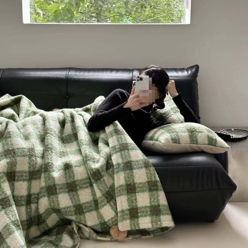 格纹羊卷妮毛毯双面球球盖毯英伦复古毯子柔软加厚沙发毯午睡毯,家装灯饰光源,其它灯具灯饰,淘宝优惠券,粉丝福利购,淘宝优惠卷