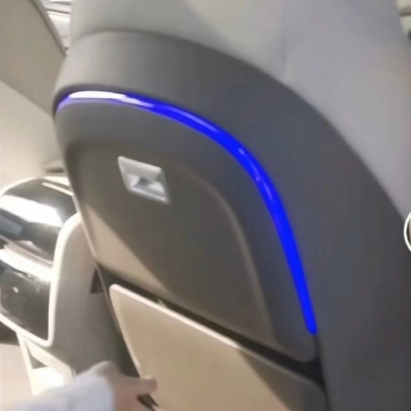 腾势D9电吸门车衣车窗膜小桌板