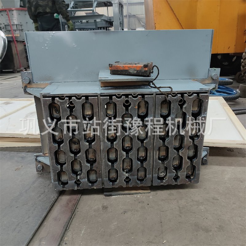 小型自动空心砌块机出口水泥砖头机沙块机家用圆孔方孔砖压砖机器