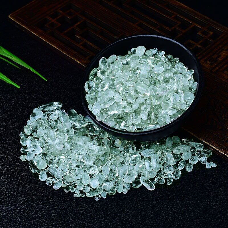 天然绿水晶碎石净化供曼扎装