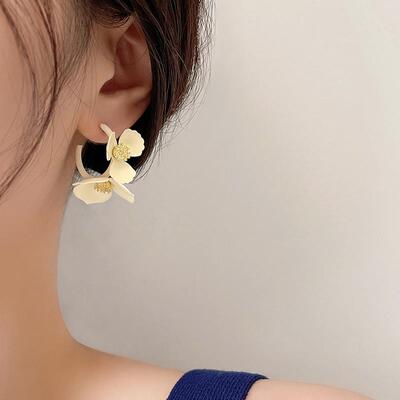 European geometry Trapezoid Retro fashion earring lady