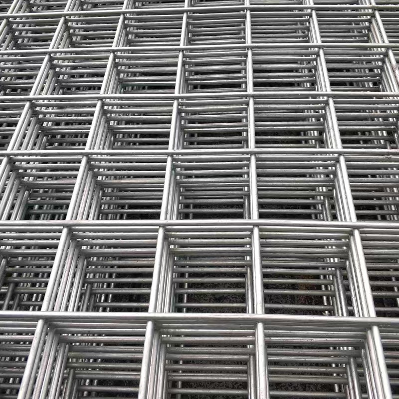 新品镀锌铁丝网围栏铁网格网网片防护网加粗电焊养殖网钢丝网小品