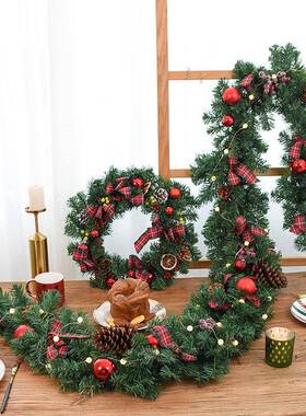 UCHI跨境圣诞藤品条.7米蝴45537蝶结藤条苏格兰装饰橱2窗N酒店装