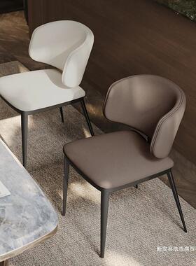 意式餐椅极简简约家32099用轻休奢座靠背个性餐厅闲椅超纤皮耐磨