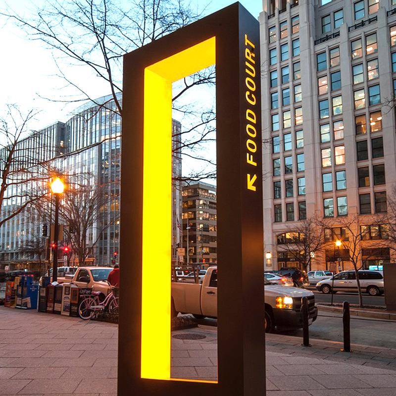 户外导导视牌商场漆导向精ZOE神堡垒广告牌户立式不锈外钢烤导视