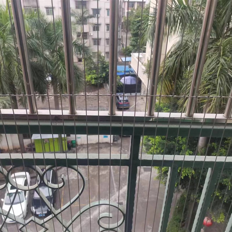 阳台窗户隐形防盗网儿童防护网防猫不锈钢钢丝网广州佛山上门安装