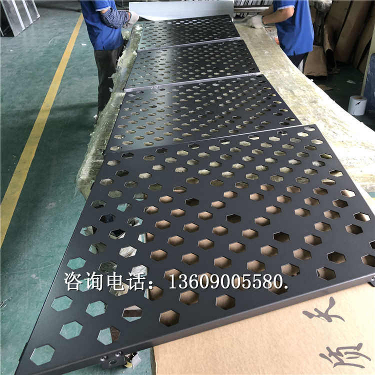 黑色洞洞铝扣板吊顶格栅外墙门头装饰铝合金冲孔铝板六角形镂空板
