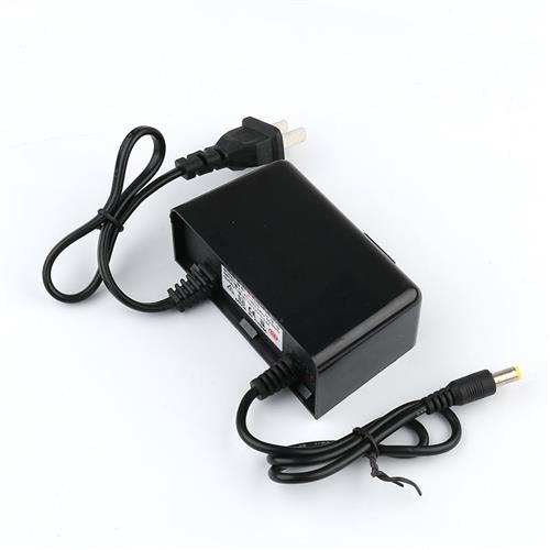 监控电源配接器12V2A监控防水电源/2000ma防雨电源室外带指示灯
