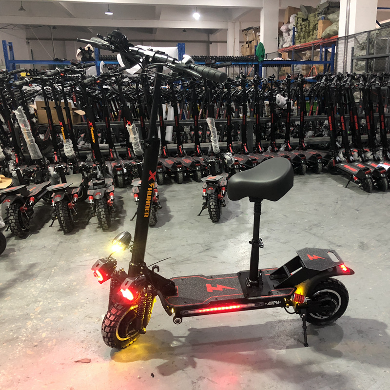 滑板车工厂电动滑板车双驱动可折叠踏板车成人大功率越野滑板车