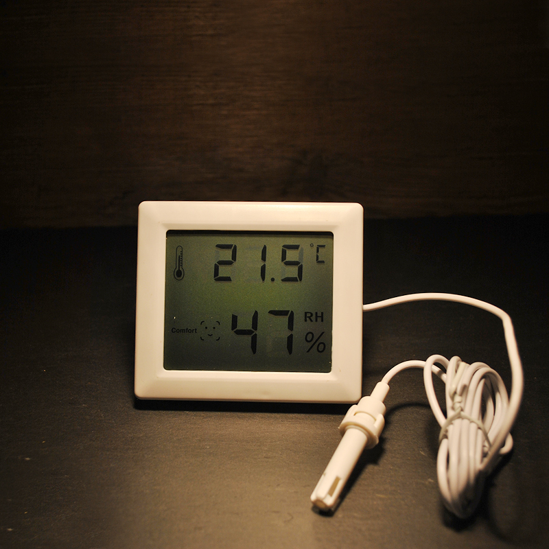 爬宠专用大屏高精度电子温湿度计带探头陆龟蜥蜴守宫饲养箱使用