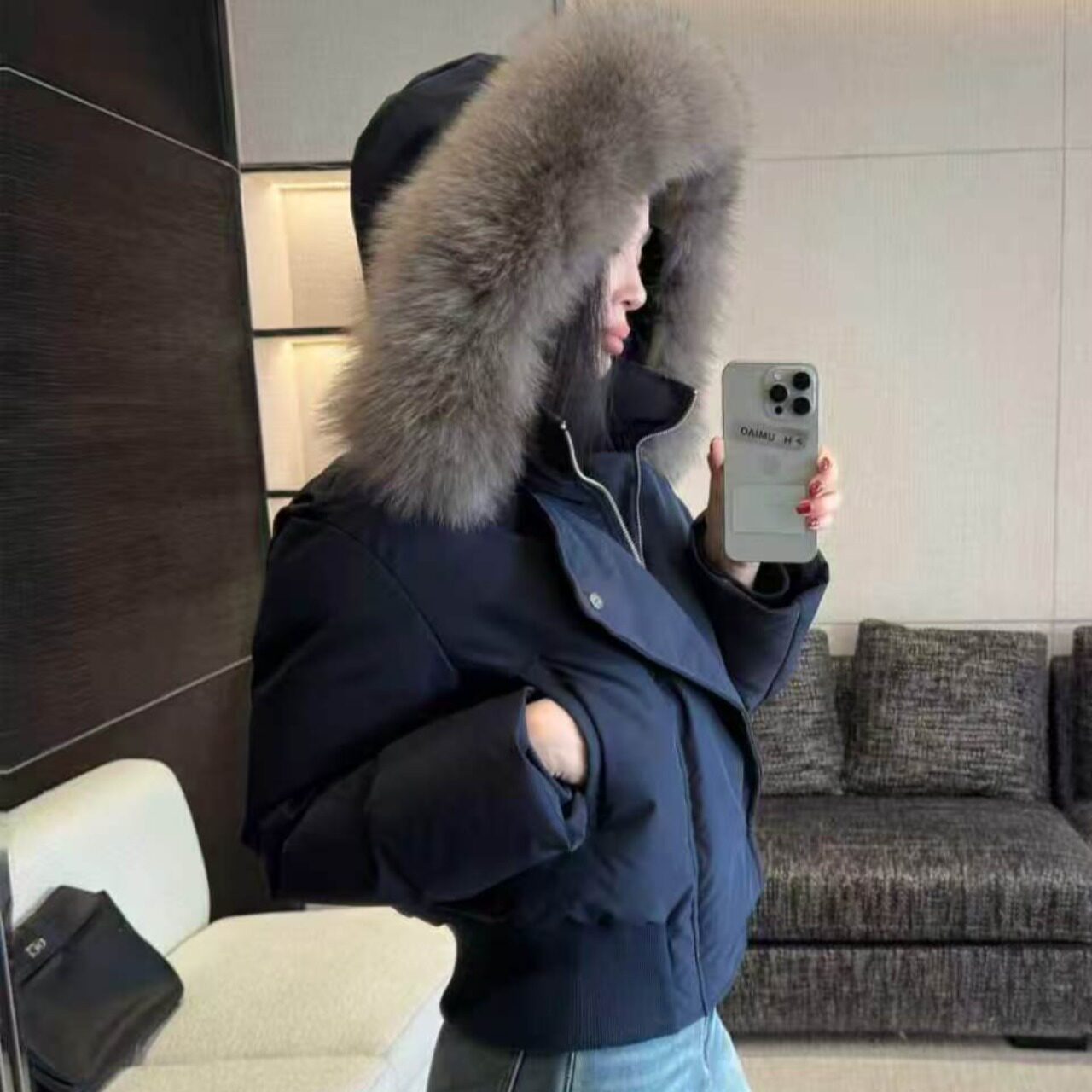 蓝调时刻狐狸毛领短款巨好看羽绒服女款冬小个子外套新款棉外套