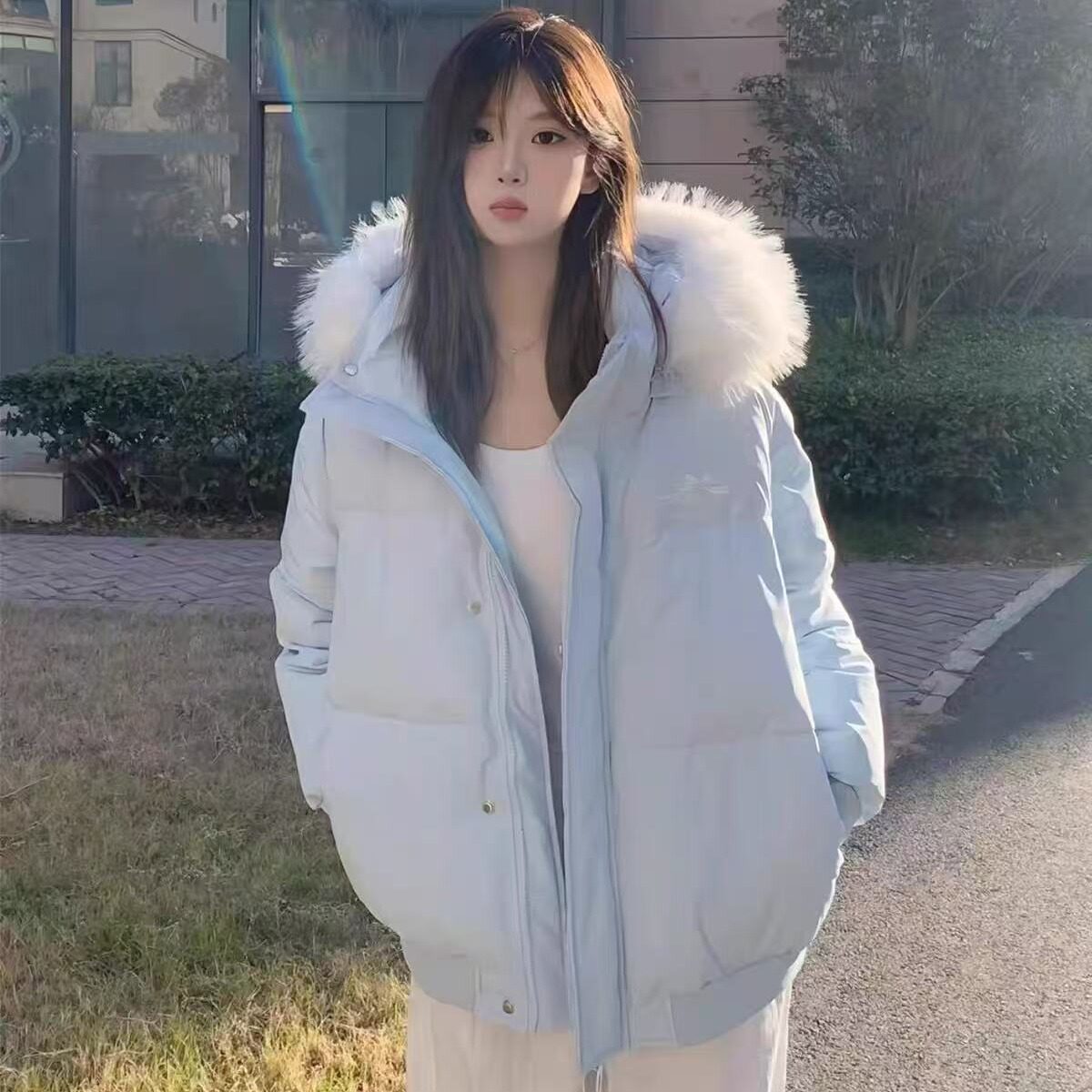 韩系大毛领连帽派克服羽绒棉服女2026年冬季新款好看奶蓝色面包服