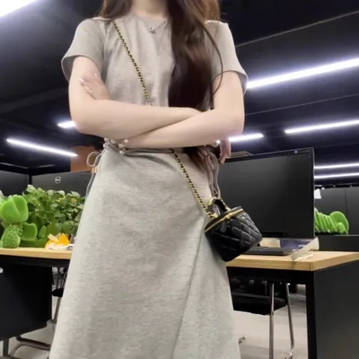高级感休闲灰色新款气质收腰连衣裙子2025法式长裙女装夏季小个子