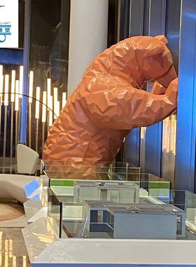 劳伦斯·阿根特几何切面卡通网红熊雕塑大型动物创意落地雕塑摆件