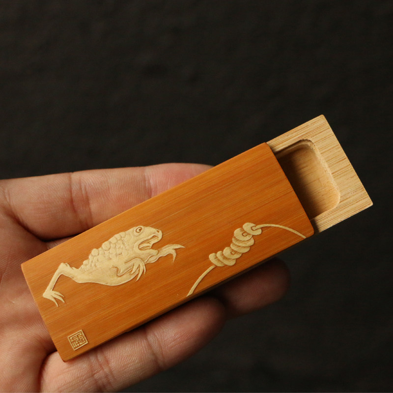 速发十几年玉竹本名件戚挺飞东工留青雕刻牙签盒把家竹雕文玩,特色手工艺,竹编/竹雕,淘宝优惠券,粉丝福利购,淘宝优惠卷