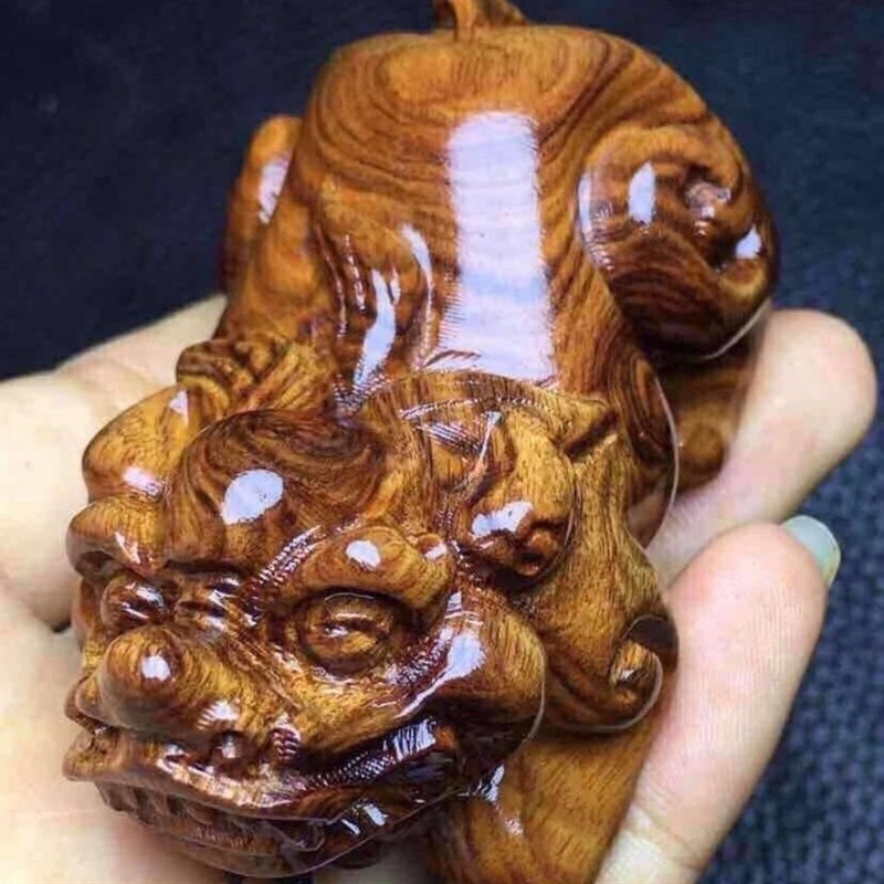 黄花梨木雕手把件貔貅手工实木雕刻可把玩可摆件的工艺礼品摆饰