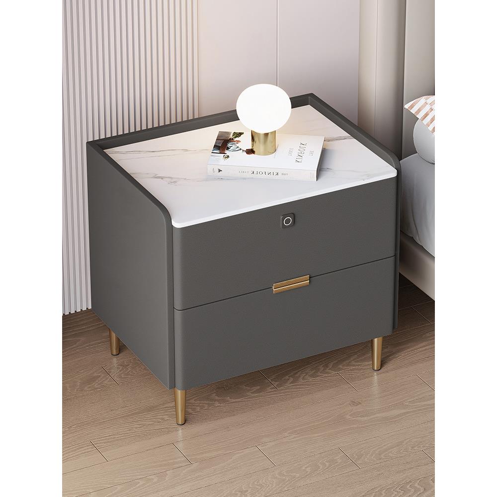 简约现代床头柜新款储物收纳柜家用轻奢卧室皮质全实木床边柜带锁