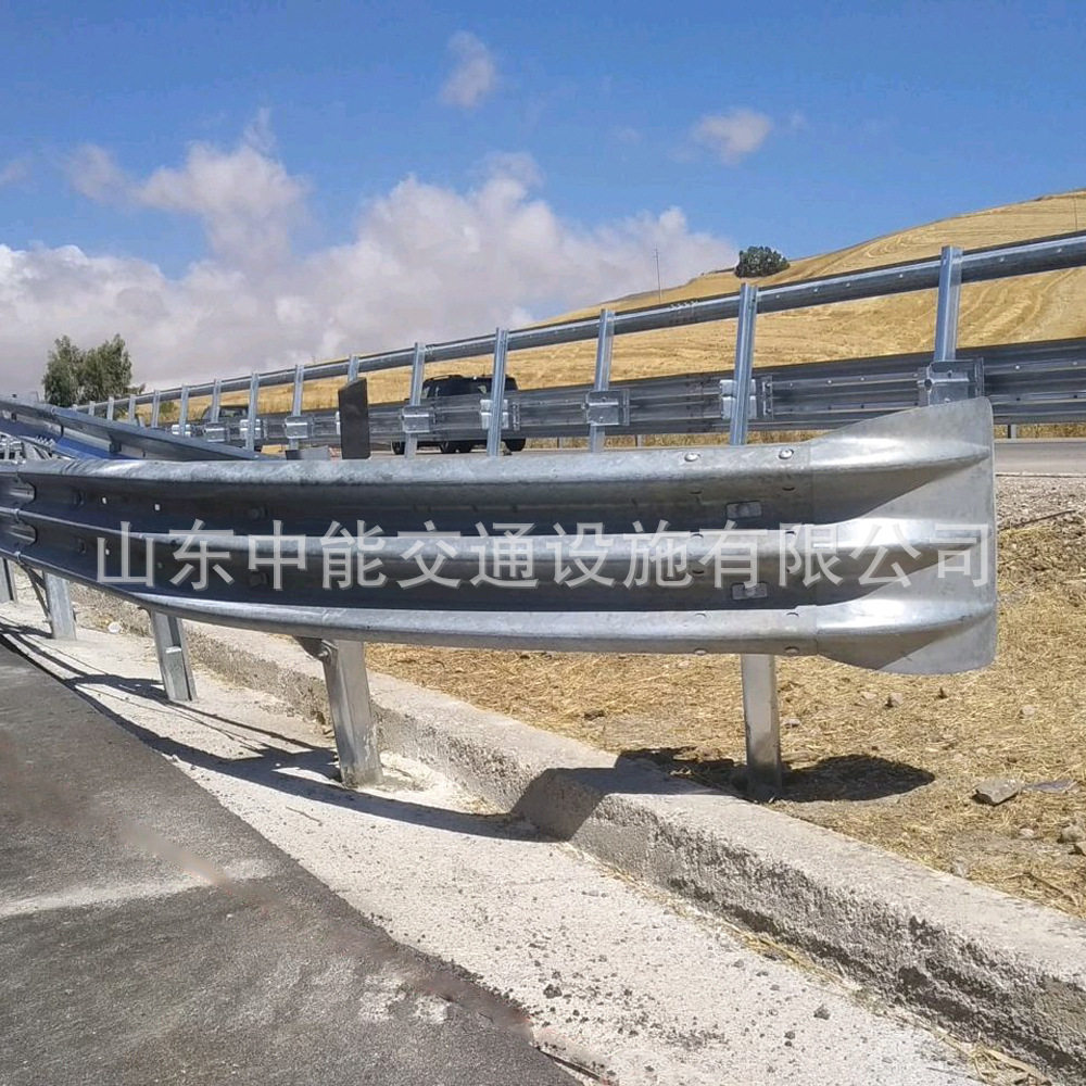 公路防撞护栏板端头批发喷塑热镀锌高速波形护栏端头鱼尾端头
