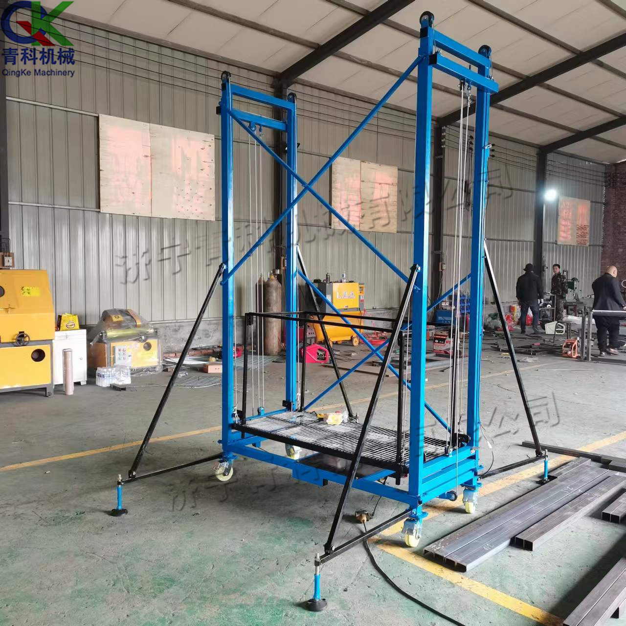 建筑施工升降脚手架小型脚手架升降机电动遥控移动升降平台车