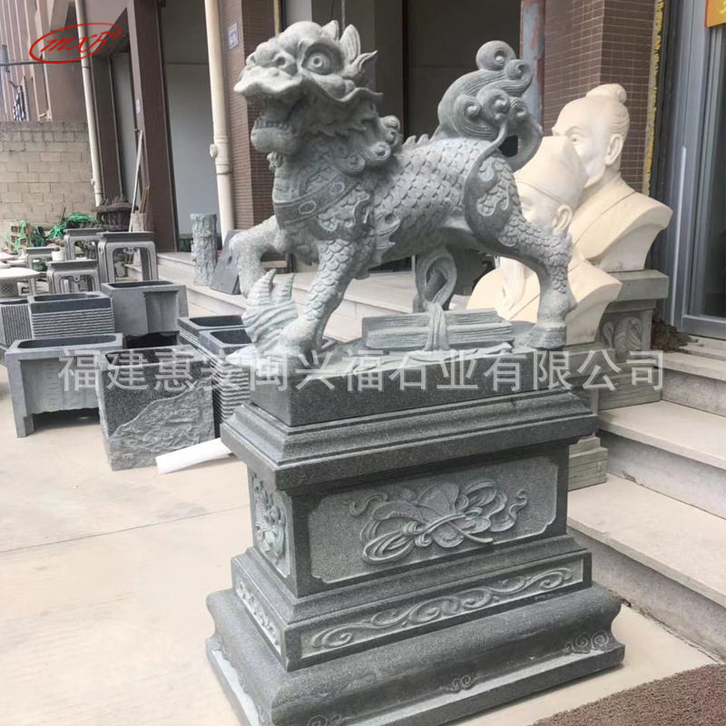 福建石材加 工厂花岗岩神兽雕刻石麒麟动物看门摆件批发
