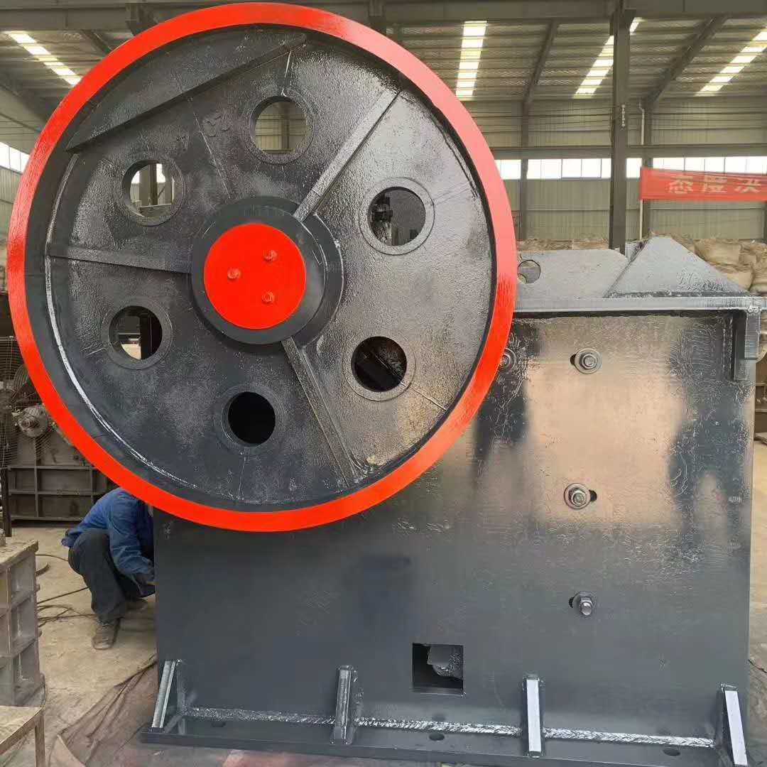 PE移动鄂式破碎机鹅卵石青石